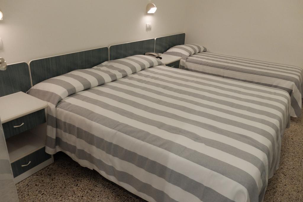 Hotel Aurea Rimini Eksteriør billede